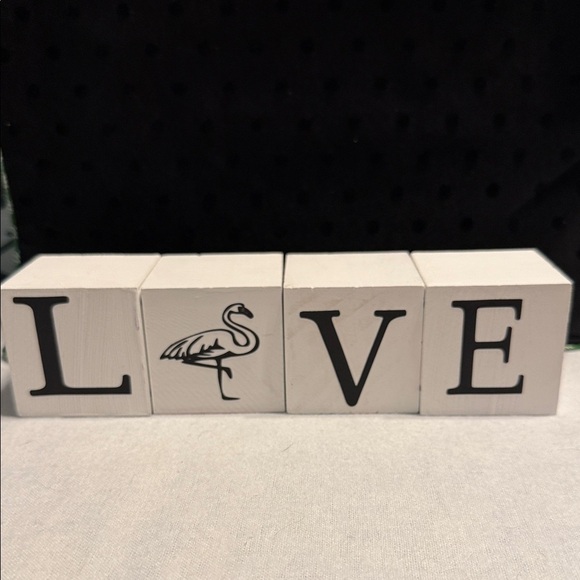 White Block Decor with 4 Designs and 4 words - Picture 5 of 13